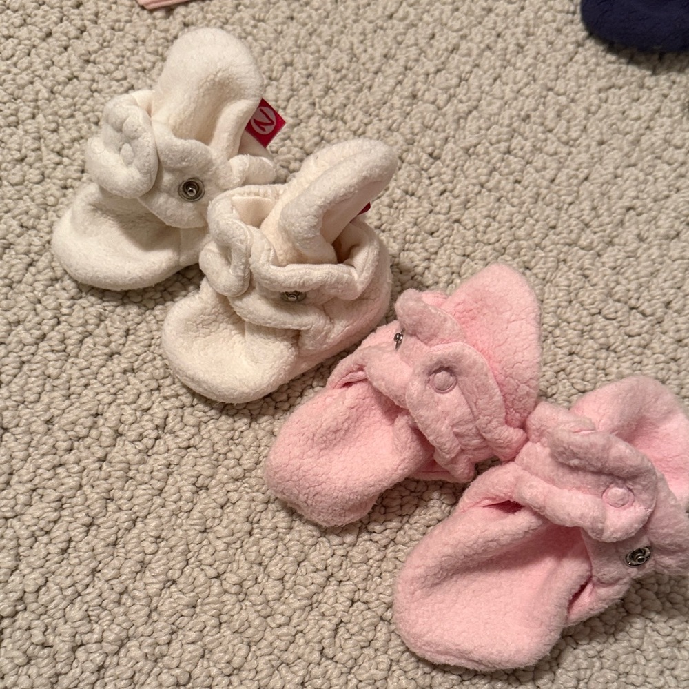Zutano Baby Booties 2 pairs - size 3 months